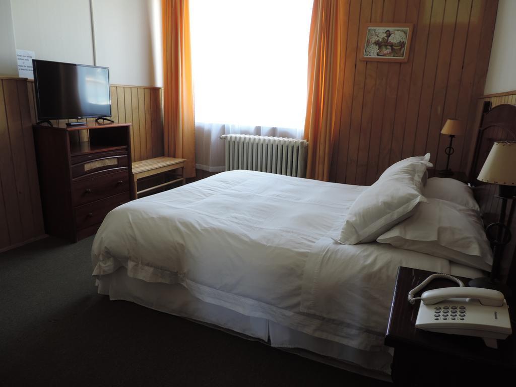 Hostal Oro Fueguino Punta Arenas Dış mekan fotoğraf