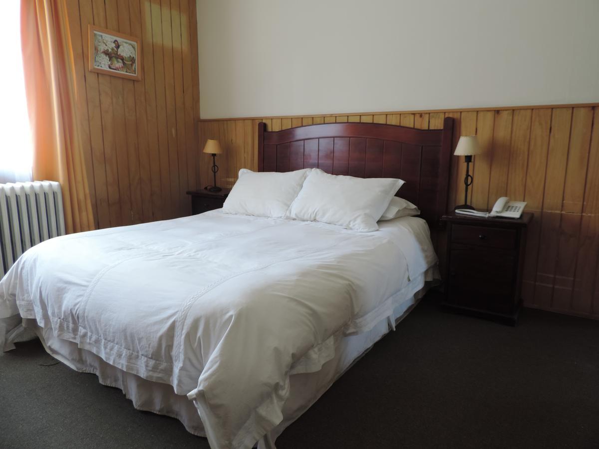 Hostal Oro Fueguino Punta Arenas Dış mekan fotoğraf