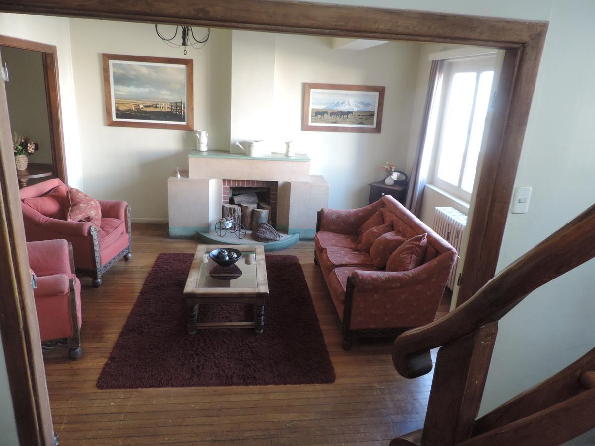 Hostal Oro Fueguino Punta Arenas Dış mekan fotoğraf