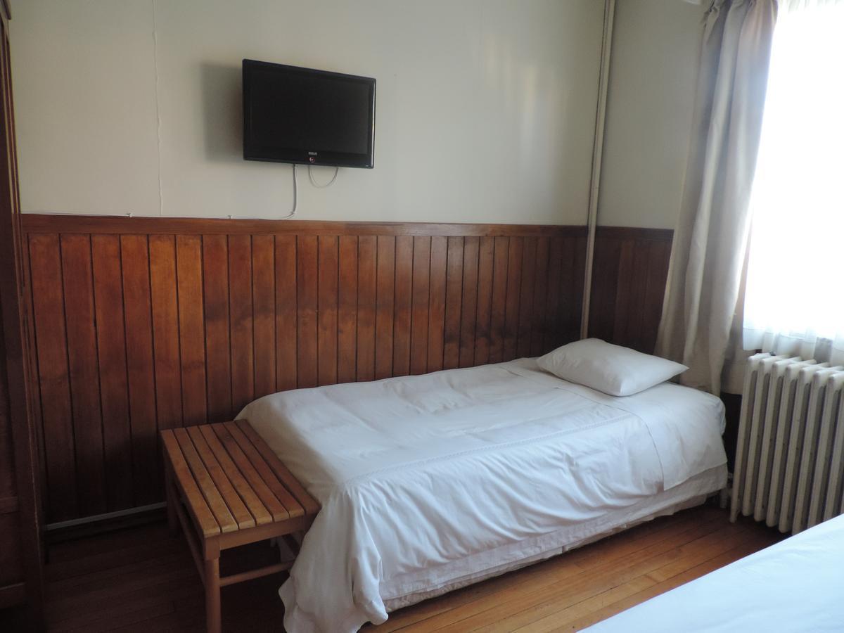 Hostal Oro Fueguino Punta Arenas Dış mekan fotoğraf